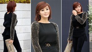 [SD포토] 김혜수, 하객패션도 파격적… ‘천엽룩’ 깜짝