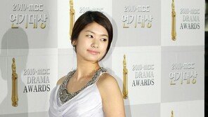 정소민 성형의혹 발끈 “예뻐지고 싶지 않은 사람만 디스하시길”