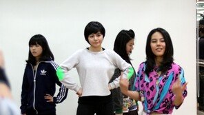 ‘작은 거인’ 타이니지, 최단신 파워풀 걸그룹