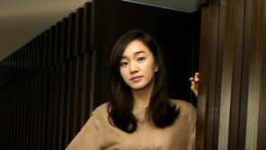 수애, 재난 블록버스터 ‘감기’ 주연