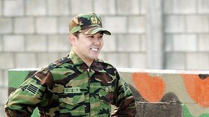 [SD포토] 강인제대 ‘씩씩한 남자의 발걸음’