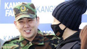 [SD포토] 은혁 “강인씨 전역 소감 한마디 해주세요”