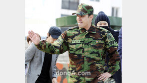 [SD포토] 강인제대, ‘팬 여러분 오랜만이예요~’