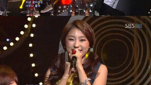 씨스타 보라, 의자 실수? “콘셉트 아니었나?”