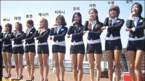 태연-써니, 발 받침대 있어도 ‘최단신 굴욕’