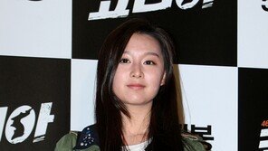 [포토] 김지원, 아찔한 핫팬츠에 반전 청순미 ‘이중 매력’