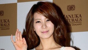 [포토] 이파니, 봄 내음 물씬 풍기는 꽃미소