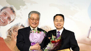 [2012 글로벌의료서비스대상]유방성형-압구정필성형외과