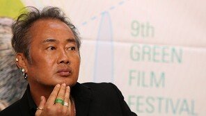 [SD포토] 김중만 사진작가 ‘여전한 예술가 포스’