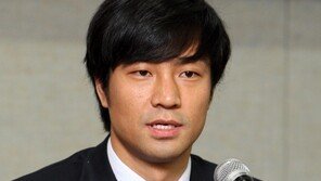 문대성 당선자 오후 2시 기자회견…자진 탈당 할듯