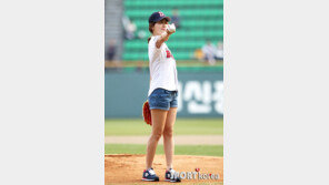 [포토] 박진희, ‘스트라이크존이 보여요!’
