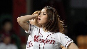 [포토] 브레이브걸스 유진, 탄탄한 꿀벅지로 무대 장악