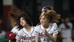 [포토] 브레이브걸스, 각선미 뽐내며 파워풀한 댄스