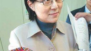 7년전 아리랑공연 보러 방북해 딸 출산… 北, 황선 통진당 비례후보 동영상 공개