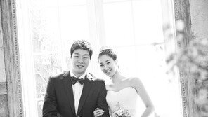 KT 조성민, 3살 연하 플루티스트 예비신부와 고품격 웨딩화보