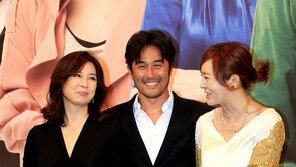 [포토] 심혜진-이승연, 최민식 사이에 두고 긴장 ‘팽팽’