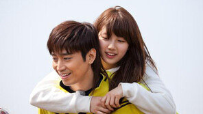 에릭-수지 ‘비주얼 커플’ 등극… 수상 기류