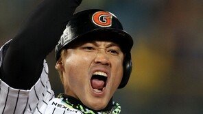 [Twitter Interview] 홍성흔 “4할타 비결? 돼지껍데기 먹은 후부터 펄펄”