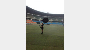 ‘섹시 스타’ 제시카 알바-레이디가가 출몰에 강남 들썩