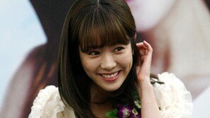 [포토] 한지민 ‘수줍은 미소로 인사’