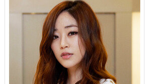 [우먼 동아일보 스타 뷰티] 배우 김효진의 속쌍꺼풀 아이 메이크업 노하우 공개