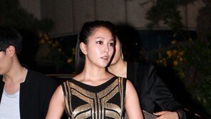 [포토] 보아, 좀처럼 보기 힘든 각선미 공개
