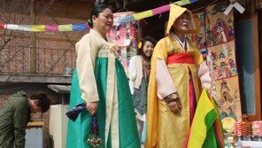 장윤정, 뮤비서 접신-작두타는 실제 굿 장면 공개