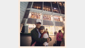 제시카 알바, 동대문 등장 ‘남편과 심야 쇼핑 즐겨…’