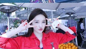 강민경, 화보같은 일상 ‘백옥 피부 눈길’