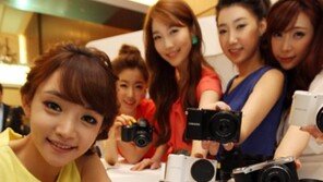 세계 첫 와이파이 내장 미러리스카메라