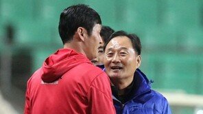 스승 김호곤-제자 최용수, 칭찬으로 수놓은 ‘사랑과 전쟁’