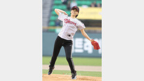 [포토] 이윤아, 우윳빛깔 시구