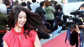[SD포토] 박신혜, 봄을 품은 미모…‘여신 강림’