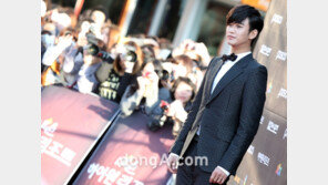 [SD포토] 김수현, 대세 넘어 신격화…‘훤느님 강림’