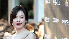 [SD포토] 한효주, 누드톤 드레스에 착시효과 ‘반전 섹시’