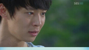 박유천, 한지민과 눈물의 키스 “난 널 좋한다”