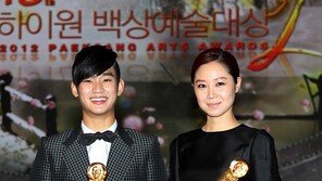 [포토] 김수현-공효진 ‘백상’ TV 부문 남여 최우수상!