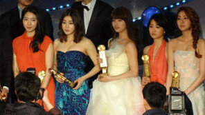 수지, 백상 직찍 미모 ‘여배우 올킬!’