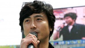 안정환 “축구장 찾으실 때마다 복 한가득”