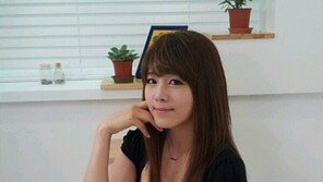 홍대 글레몬녀, ‘도발’ 포즈 사진 공개 “압구정 가슴녀 봤나?”