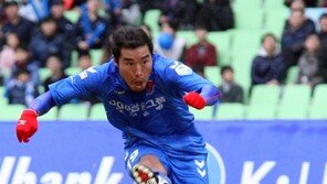 [카톡 사커] 이진호, 자세 안나와 얼떨결에 슛, 그 한방이 포항 잡을 줄은…