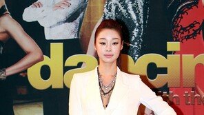 [포토] 최여진, 한뼘도 안되는 핫팬츠… 시선잡는 하의실종