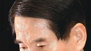 “국민 신뢰가 경찰의 혼… 나는 행복했다” 조현오 경찰청장 이임식