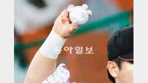 “뛰어봤자 내 손안”… 빨랫줄 송구 비법은 도움닫기