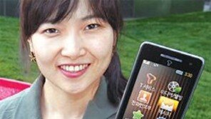 한물간 줄 알았는데… 3G 피처폰 ‘신상’ 나온다