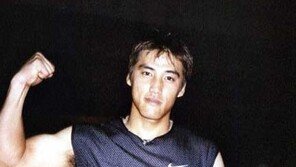 홍성흔 리즈시절, “턱 나오고 미남이기 쉽지 않은데…”