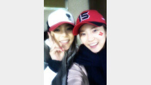 유하나-박시연, ‘이용규 응원중’ 절친 인증샷