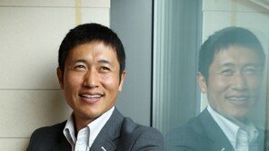 [최현길이 만난 사람] 이영표, 낮엔 축구 밤엔 공부…  “난, 두얼굴의 사나이”