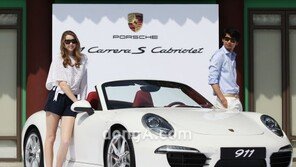 “과학이 숨쉰다” 포르쉐 911 오픈카, 가격만 비싼게…