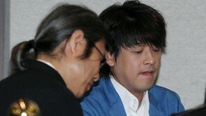 [SD포토] 이혼 조정 신청 중 첫 공식석상에 나타는 류시원 ‘표정이 안 좋아’